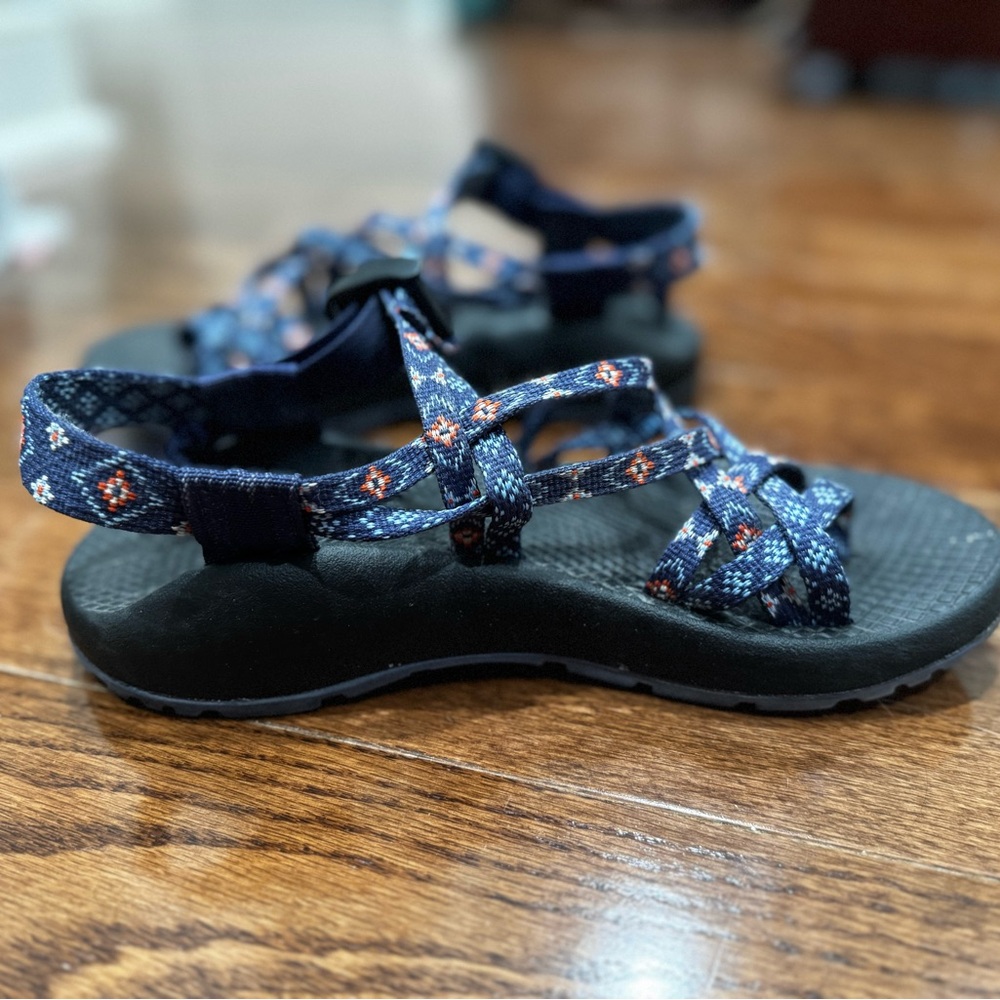 Chaco Blue Patterned Sandals - image 7
